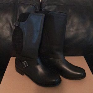 Brand new Olykai boots
